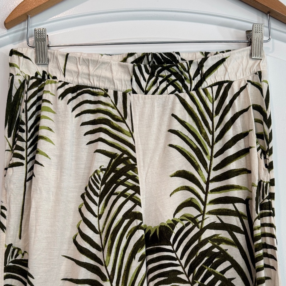 🟠 H&M Off White & Green Palm Print Wide Leg Jersey Trousers Size Medium - Picture 3 of 11